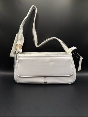 Elegant White Shoulder Bag with Front Flap
